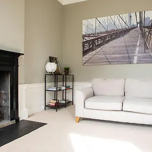 Joivy Bright & Spacious In Stockbridge , Edinburgh United Kingdom