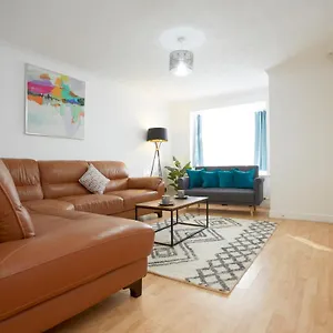 Haven House Detached Leeds (West Yorkshire)