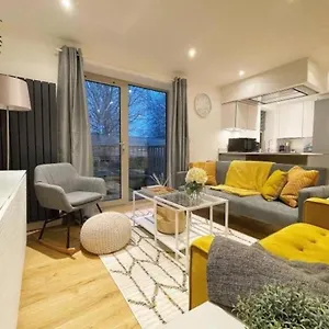 3 York Mews , Bath United Kingdom